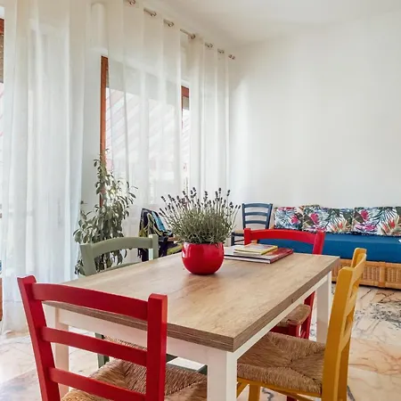 Lovely X5 W/ Terrace & Private Parking Apartman La Spezia